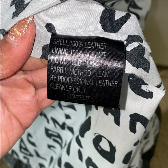 John Carlisle Essential Leather Trench Coat Black - Picture 4 of 10